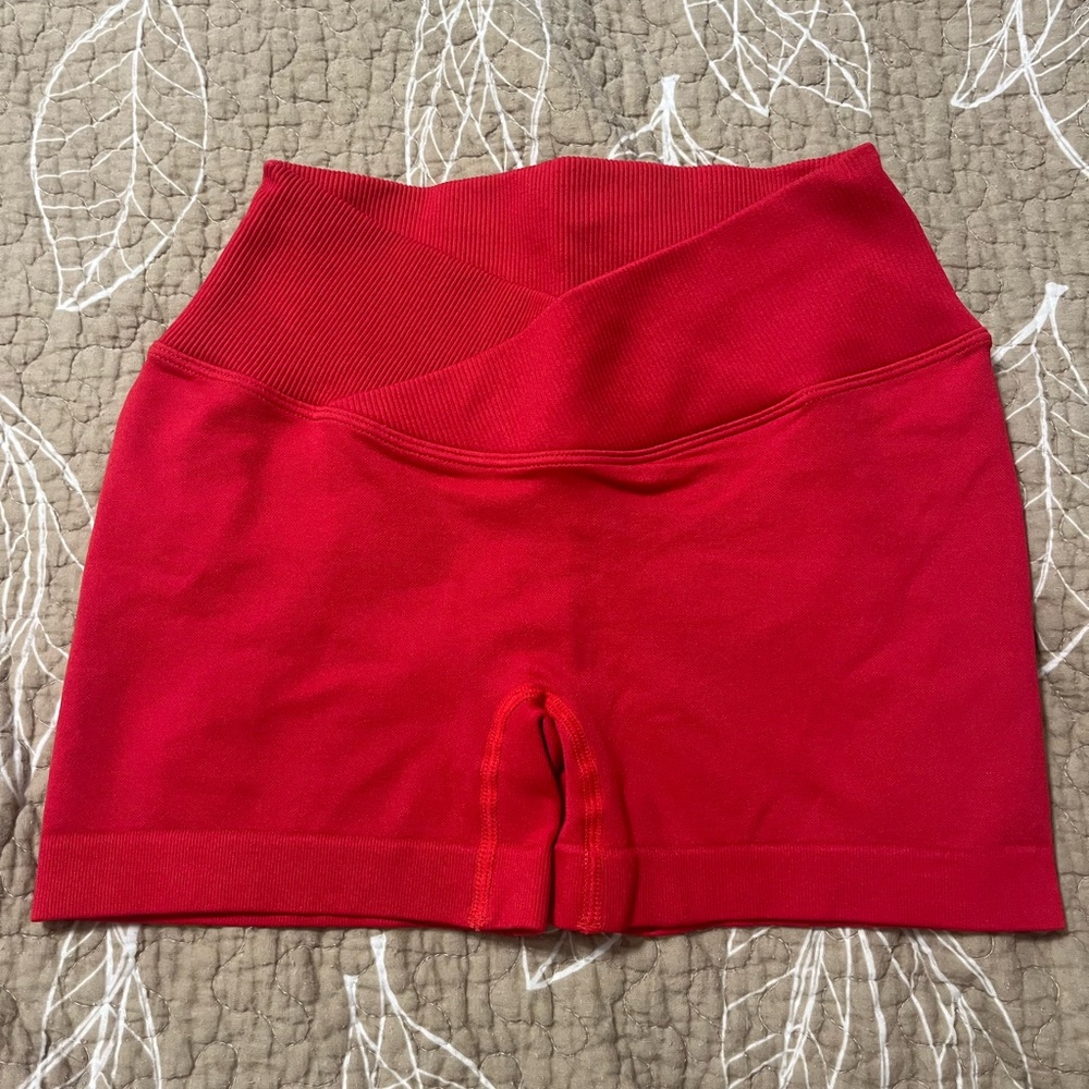 Pchee Bum V-Waist Butt Scrunch Shorts (Red) Size S